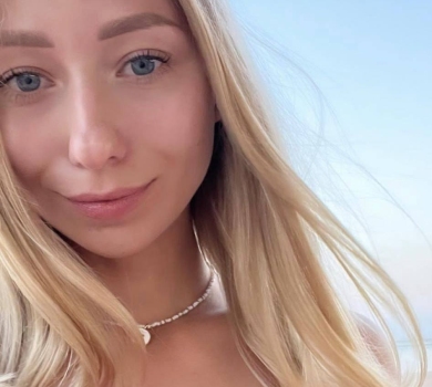 Листівка з Єгипту: дружина Павліка на відпочинку показалася в купальнику