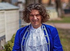 Скрябін перетворився на Гулівера, а Монро стала Королевою. ФОТО