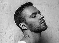 Барських оголився до трусів та зізнався, про що думає перед сном. ФОТО