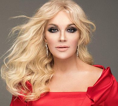 Задовбала брехня: Повалій відхрестилася від виступів у Криму, а Палац Україна - від її сольника 