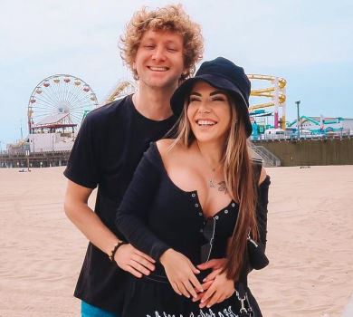 Із новими цицями, трьома дітьми та учасником Холостячки: Стужук оселилася в Лос-Анджелесі