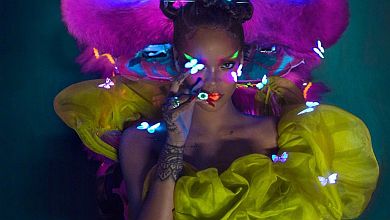 Китайська принцеса Ріанна в квітках і метеликах знялася для журналу