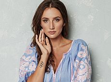 Різатдінова у вишиванці розповіла, з ким святкуватиме День Незалежності 