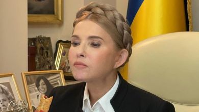 Оце скучила: Тимошенко на тлі ікон поласувала гарантом працездатності з МакДональдса