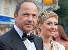 Тігіпко став дідом, а його дружина згадала діджейське минуле