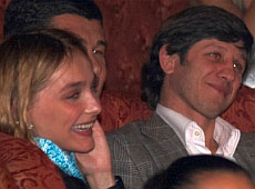 Дочка Кінаха осідлала свиню на очах у Тедеєва і Сніжани Онопки