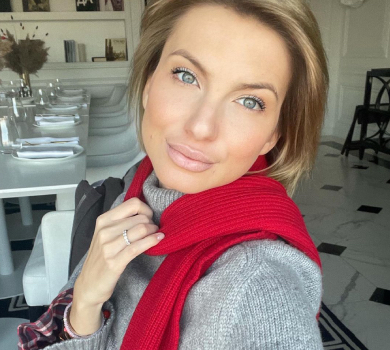 Розмальована Юрушева показала, у яких розвагах не змогла відмовити доньці