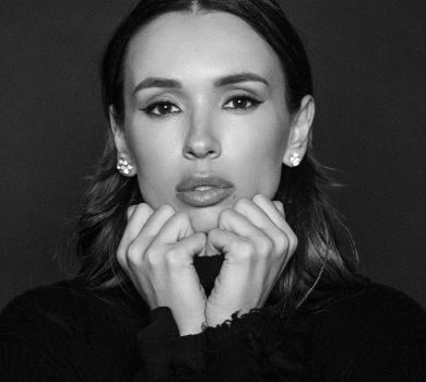 Ліза Ющенко показала сина-іменинника та забажала миру в Україні. ФОТО