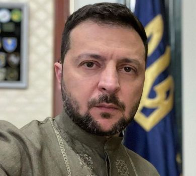 Символи нашої сили: Зеленський у День вишиванки показався в сорочці з особливим орнаментом