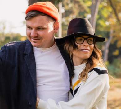 Дружина одеського ресторатора Купера заявила, що він погрожує забрати в неї сина, бізнес та ім’я 