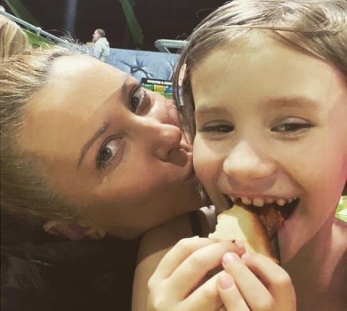 Матвієнко зворушливо привітала з 7-річчям дівчисько від Мірзояна. ФОТО 