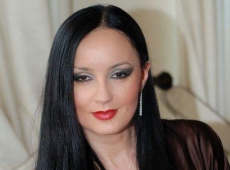 Екс-дружина Шуфрича не проти до нього повернутися та народити ще