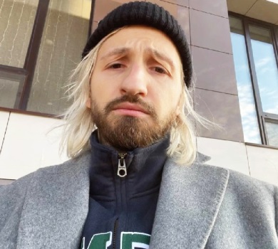 Безвідповідальний довбо*б: соліст Нервы розкаявся, що до війни був байдужий до подій в Україні