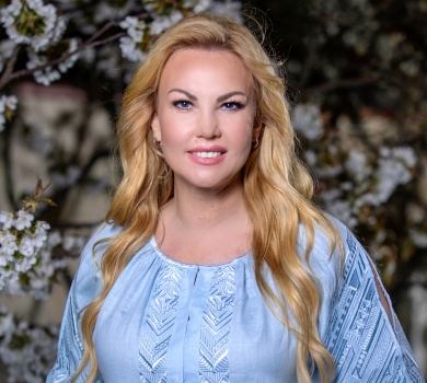 Більш 7 тисяч позитивних причин кохати: Захур привітав Камалію з 45-річчям, а вона розсекретила його подарунок