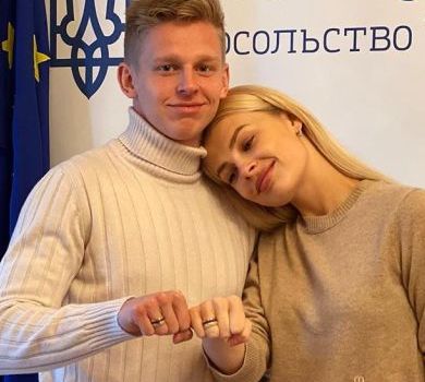 Футболіст Зінченко одружився у Великобританії 