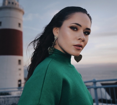 Надію не можна втрачати навіть у найтемніші часи: The Hardkiss присвятили своїм слухачам атмосферний кліп