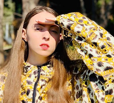 Дочка Полякової налякала мережу побитим обличчям. ФОТО