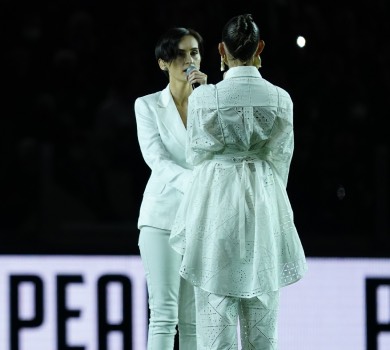 Солістка Go_A заспівала антивоєнний хіт Джона Леннона перед матчем Ювентус-Інтер. ВІДЕО