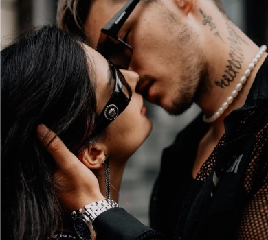 Не будемо веселитися: наречений Трінчер оголосив дату весілля