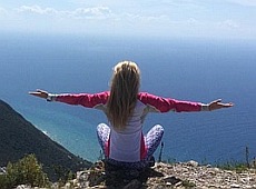 Брежнєва у спортивному кемпі під Римом підкорює вершини. ФОТО