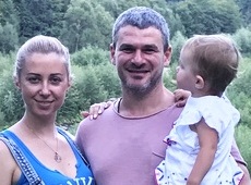 Мірзоян і Матвієнко привітали свою принцесу світлинами