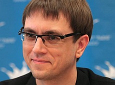 Французи приписали дружині Омеляна замовлення автівки за 2,7 мільойна євро