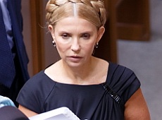 Жінки в Раді: темно-синій, вишиванки та Королевська у кросівках. ФОТО    