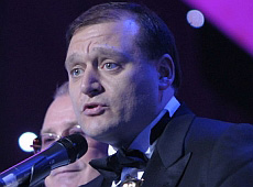 Добкін любить випити чарку-дві-три-п‘ять і скоро стане батьком