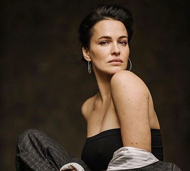 Астаф'єва чуттєвим фотосетом відповіла тим, хто з висоти своєї тупості питає її про заміжжя та дітей