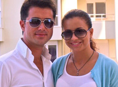 Лорак народжувала з Муратом, а вітання приймає її батько