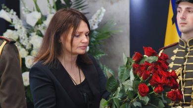 Герман у Chanel, Кільчицька на карколомних підборах та Білозір відвідали похорон Кравчука