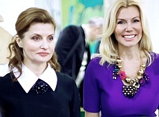 Перша леді з білим комірцем відкрила виставку Приймаченко. ФОТО