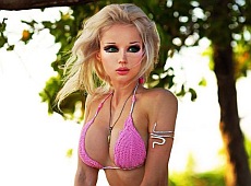 Маніячка Барбі похвалилася роллю у Голлівуді та ідеальним чоловіком. ФОТО