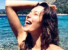 Тодоренко на морі показала звабливе декольте й розповіла, як зустріне старість