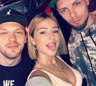 Огнєвіч у новому кліпі познущалася з голого чоловіка електрошокером 