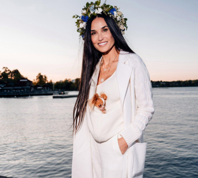 Мур із песиком у слінгу та Хілтон із мамою відвідали модний івент у Стокгольмі