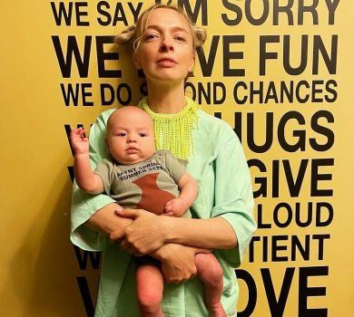 Фролова зізналася, що завагітніла від першого ж сексу з давнім знайомим та мало не втратила малюка