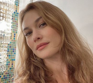 Схожі? Куриленко у мережі показала селфі з мамою