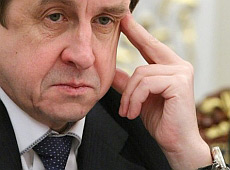 Міністри Прасолов та Козак носять під $100 тисяч на руках на двох