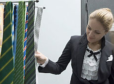 Королевська зайнялася гобеленами