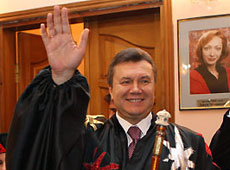 Про вас забув Дід Мороз? Пишіть Януковичу!