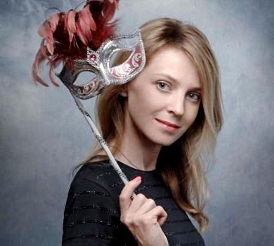 Зів'яли помідори: Няш-мяш Поклонська розлучається після року шлюбу