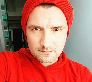 Речник АП Жигулін порівняв себе з російським співаком. Вгадайте, з ким