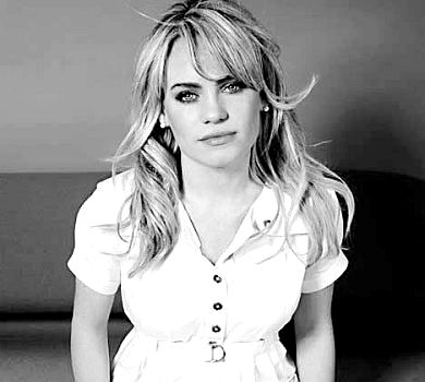 Зґвалтування - це як пожиттєве вбивство: співачка Даффі розкрила страшні подробиці злочину, жертвою якого стала