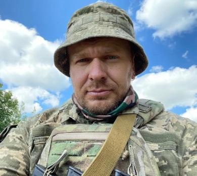 Лишився з тим, що було на мені: Положинський показав наслідки бою і звернувся по допомогу