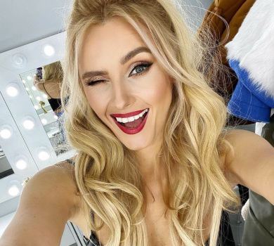 Узагалі не змінилася: 34-річна Федишин зачарувала ФОТО зі свого шкільного випускного