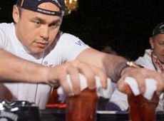 Оновлено: Горілчаному барону дали пляшкою по голові за образу? ВІДЕО