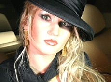 Співаюча благодійниця Камалія стала Місіс Світу-2008 