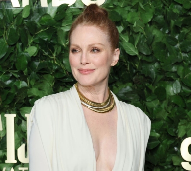 Декольтована Джуліанна Мур, Мішель Вільямс у міні, зірка Білого лотоса зі сміливим розрізом: червоний хідник Gotham Awards