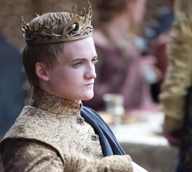 Пішов із професії, повернувся та одружився: як змінився Джоффрі з Гри престолів